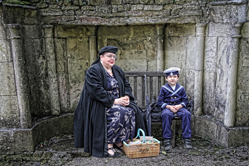 90 - THE PICNIC - SELLERS JON - united kingdom.jpg